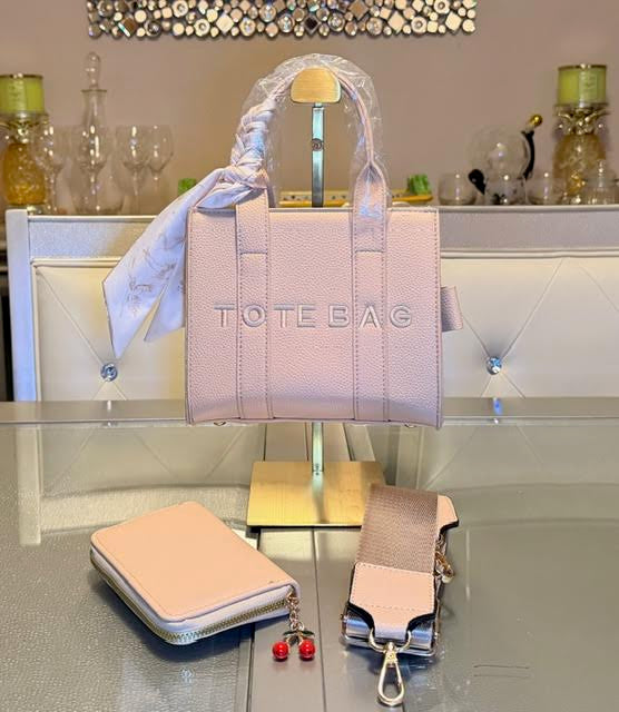 The Petite Luxe Tote Set