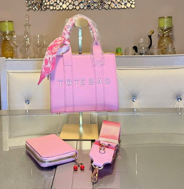 The Petite Luxe Tote Set
